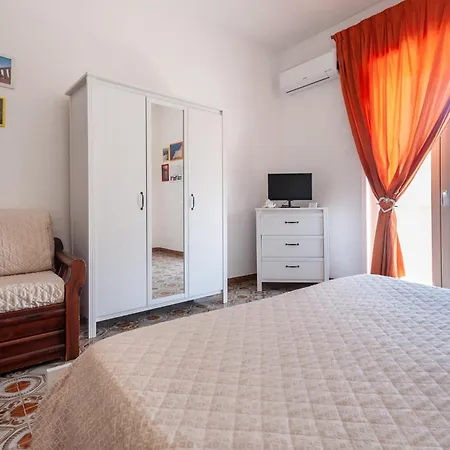 In Riva Al Mare 3* Capo dʼOrlando